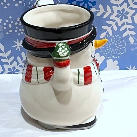 Fitz and Floyd Christmas Snowman 12 oz. Mug Red & Green Accents Scarf Handle - Picture 4 of 6